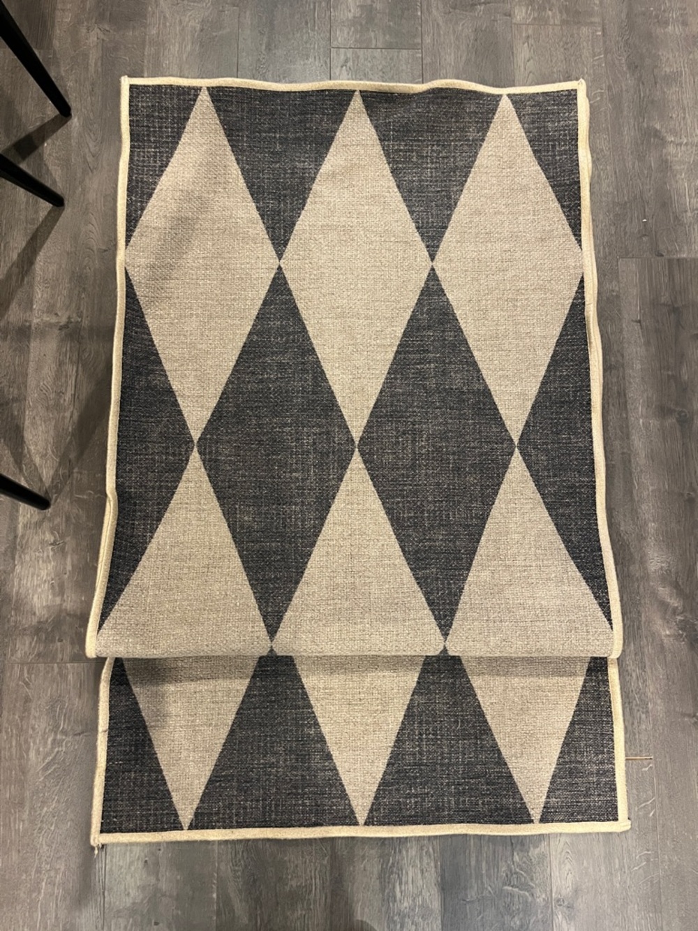 Ruggable Runner Geometric Diamond